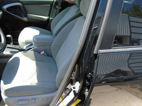 Used 2008 Toyota RAV4 Limited w/ Tow Prep Pkg FWD image 13