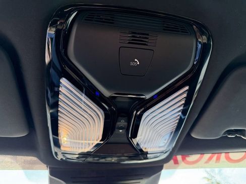 Used 2024 BMW X5 xDrive40i w/ Premium Package image 27