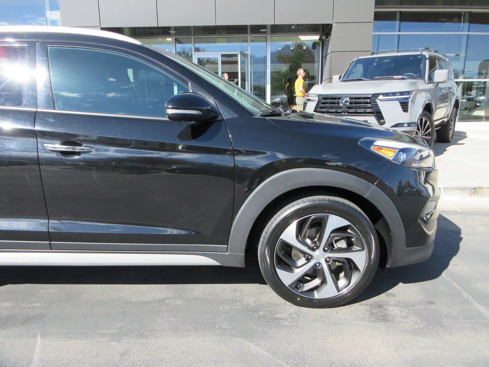 Used 2017 Hyundai Tucson Limited AWD/4WD image 13