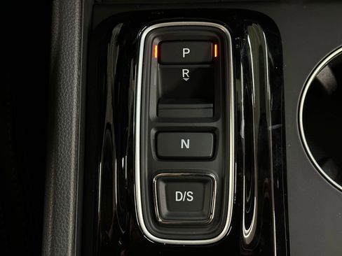 New 2025 Honda Pilot EX-L image 16