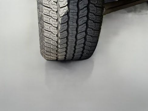 Used 2026 GMC Hummer EV SUV AWD/4WD image 43