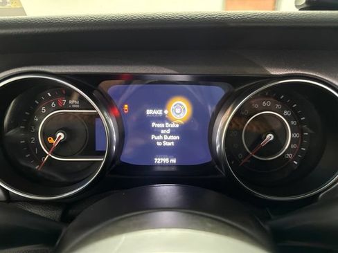 Used 2022 Jeep Gladiator Mojave w/ Cold Weather Group AWD/4WD image 32
