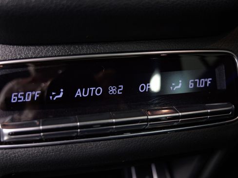 Used 2023 Mercedes-Benz GLE 53 AMG 4MATIC image 35