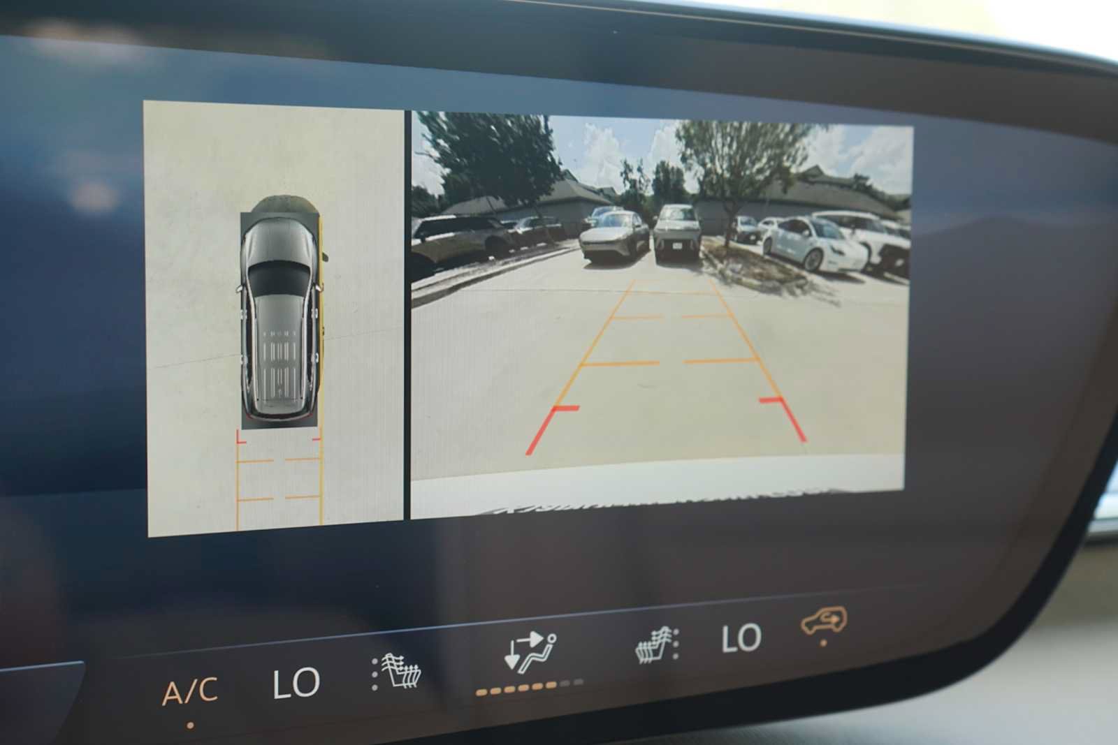 Used 2025 Buick Enclave Preferred FWD image 10