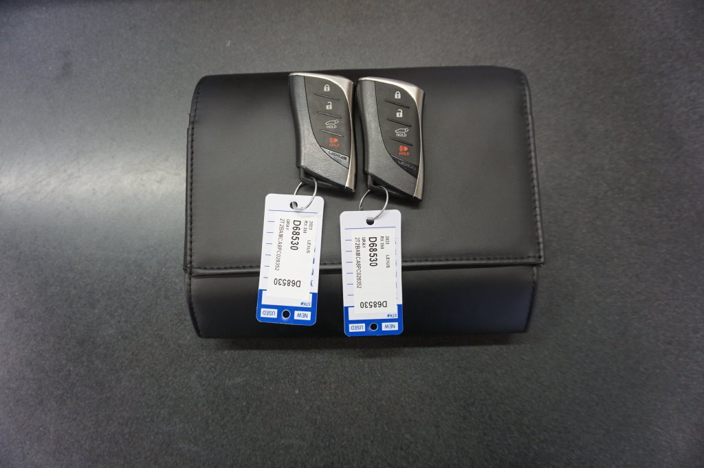 Used 2023 Lexus RX 350 Premium Plus w/ Accessory Package AWD/4WD image 20