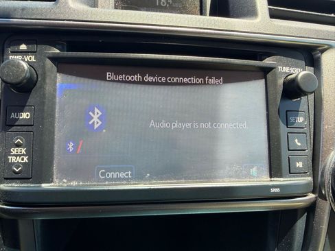Used 2013 Toyota Highlander Plus FWD image 25