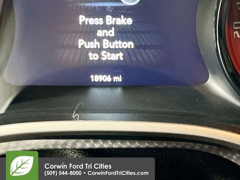 Used 2019 Dodge Challenger SRT Hellcat Redeye image 2