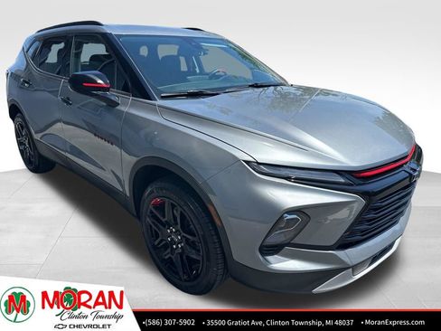 Certified 2025 Chevrolet Blazer LT w/ Redline Edition FWD image 4