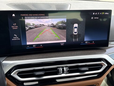Used 2023 BMW 330i Sedan w/ Premium Package RWD image 25