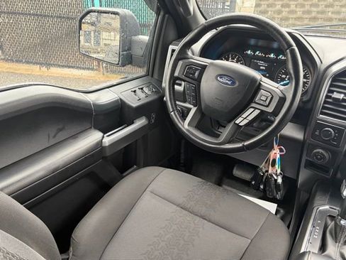 Used 2018 Ford F150 XLT w/ Equipment Group 302A Luxury image 30