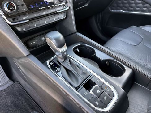 Used 2020 Hyundai Santa Fe Limited image 27