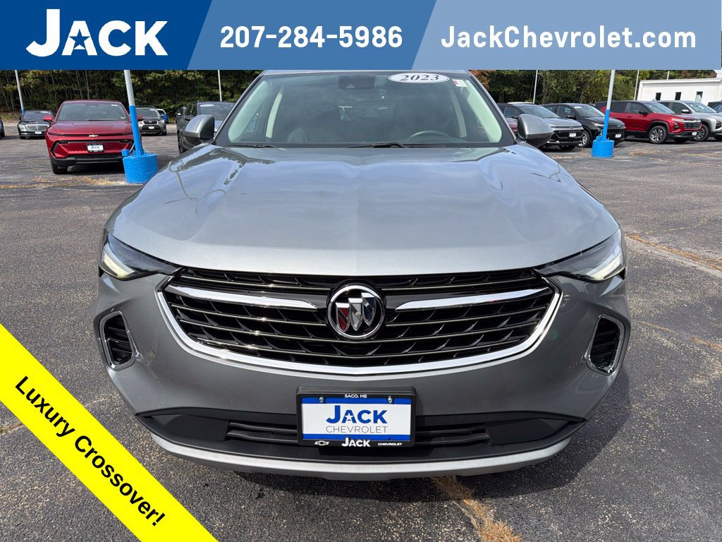 Used 2023 Buick Envision Essence AWD/4WD image 2