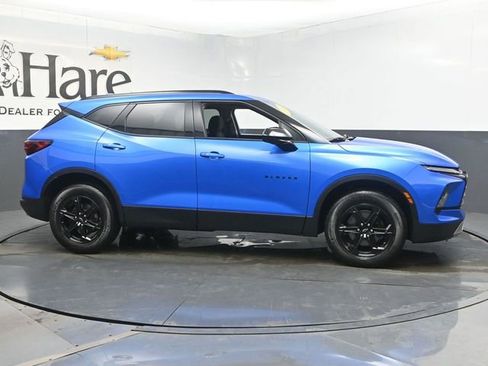 Used 2024 Chevrolet Blazer LT w/ Convenience Package FWD image 1