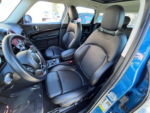 Used 2019 MINI Cooper Countryman S w/ Premium Package image 10