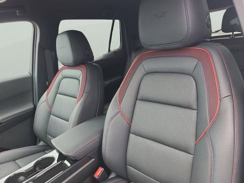 New 2026 Chevrolet Equinox RS w/ Convenience Package III FWD image 18