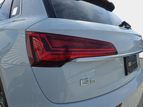 Used 2023 Audi Q5 2.0T Premium Plus w/ Premium Plus Package AWD/4WD image 39