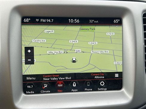 Used 2021 Jeep Compass Latitude image 9