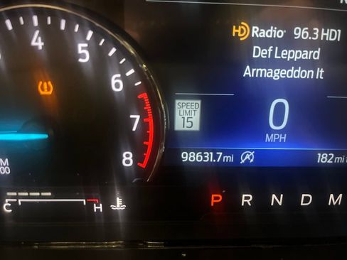 Used 2021 Ford Explorer Limited w/ Equipment Group 301A AWD/4WD image 9