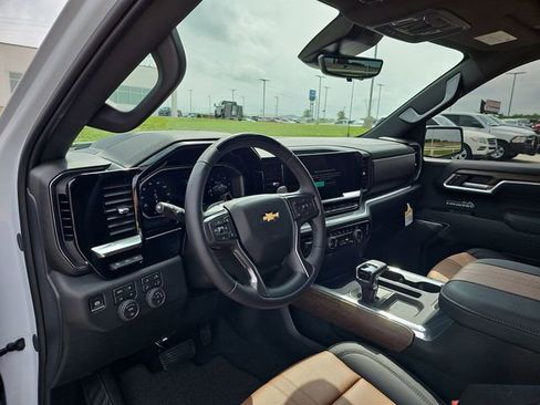 New 2026 Chevrolet Silverado 1500 High Country w/ Technology Package AWD/4WD image 10