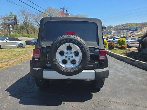 Used 2014 Jeep Wrangler Unlimited Sahara w/ Max Tow Package AWD/4WD image 6