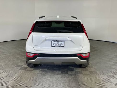 Certified 2023 Kia Niro EX Touring image 16