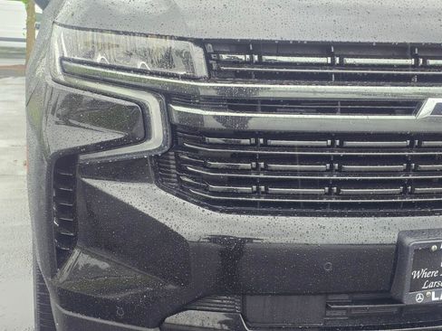 Used 2021 Chevrolet Suburban RST w/ Luxury Package AWD/4WD image 37