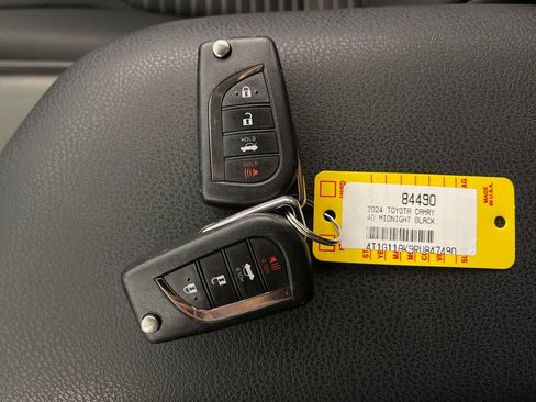 Certified 2024 Toyota Camry SE FWD image 24
