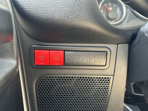 Used 2016 Jeep Wrangler Unlimited Rubicon AWD/4WD image 23