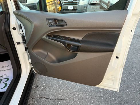 Used 2020 Ford Transit Connect XL image 27