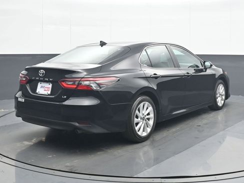 Used 2024 Toyota Camry LE w/ Convenience Package FWD image 6