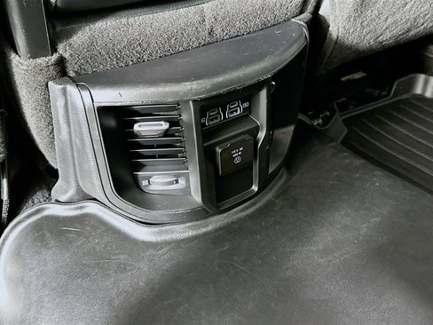 Used 2024 RAM 2500 Laramie AWD/4WD image 27