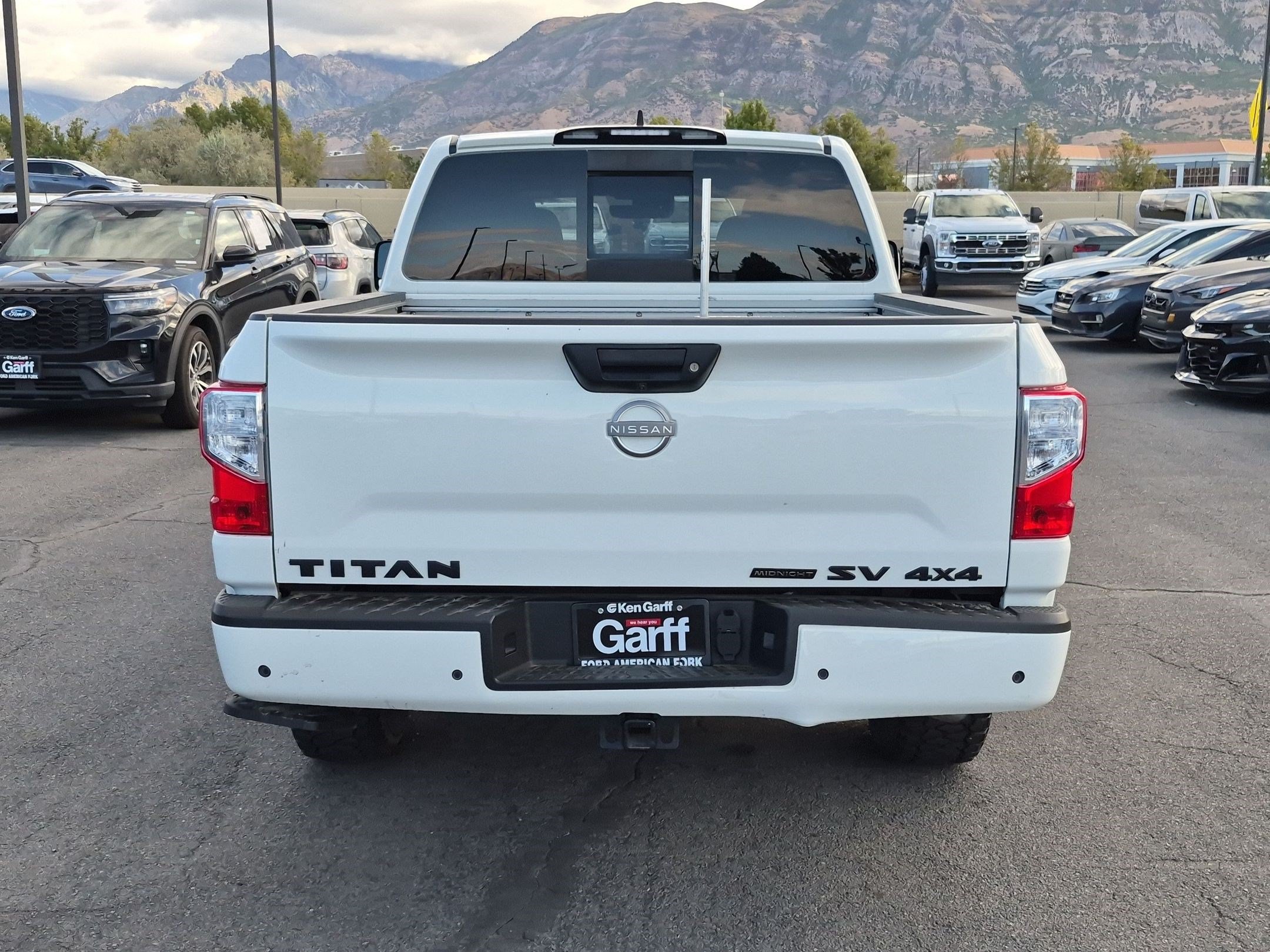 Used 2023 Nissan Titan SV w/ SV Convenience Package AWD/4WD image 7