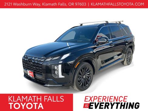 Used 2024 Hyundai Palisade Calligraphy image 1