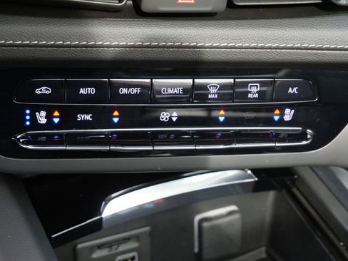 Used 2023 Buick Envision Avenir AWD/4WD image 24