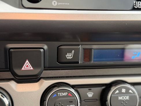 Used 2023 Toyota Tacoma Limited image 14