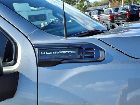 Used 2024 GMC Sierra 2500 Denali Ultimate image 11