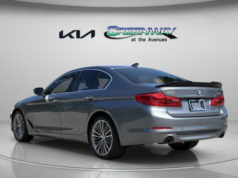 Used 2018 BMW 530i w/ Premium Package RWD image 4