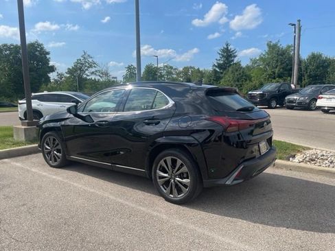 Used 2025 Lexus UX 300h AWD w/ Cold Area Package image 4