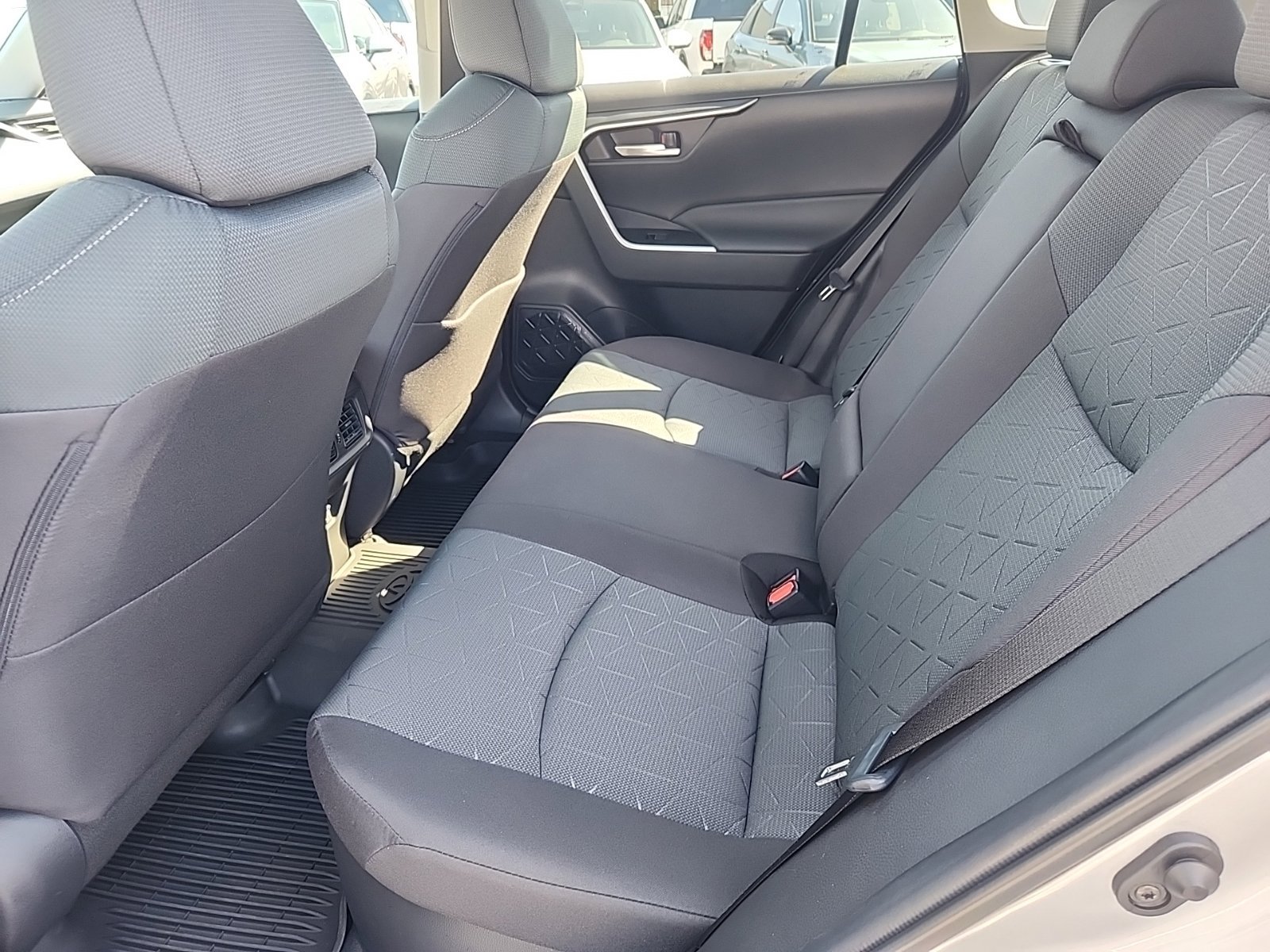 Used 2025 Toyota RAV4 XLE w/ Convenience Package AWD/4WD image 32