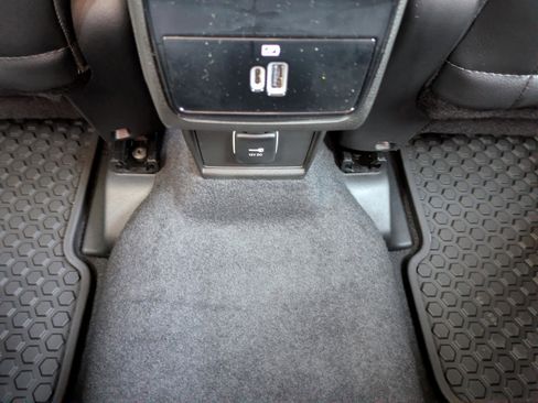 New 2026 Jeep Compass Latitude w/ Sun and Sound Group AWD/4WD image 24