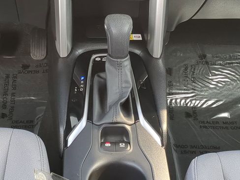 Used 2023 Toyota Corolla Cross SE image 25