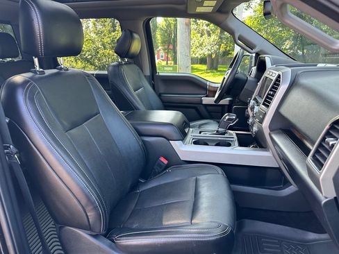 Used 2020 Ford F150 Lariat w/ Equipment Group 502A Luxury AWD/4WD image 33
