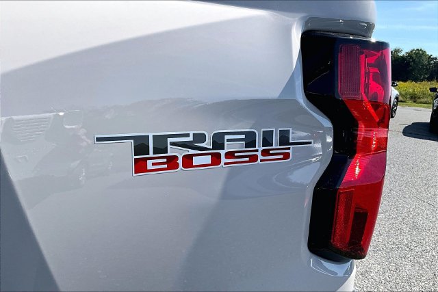 New 2026 Chevrolet Colorado Trail Boss AWD/4WD image 9