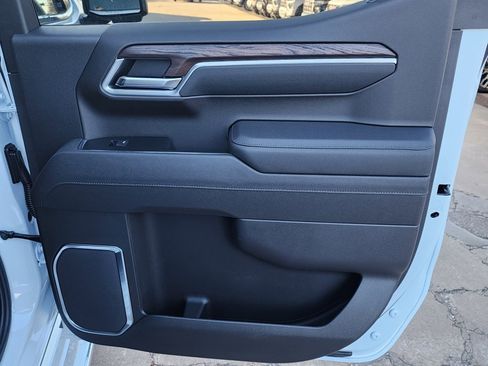 New 2026 GMC Sierra 1500 SLT w/ SLT Premium Plus Package image 40