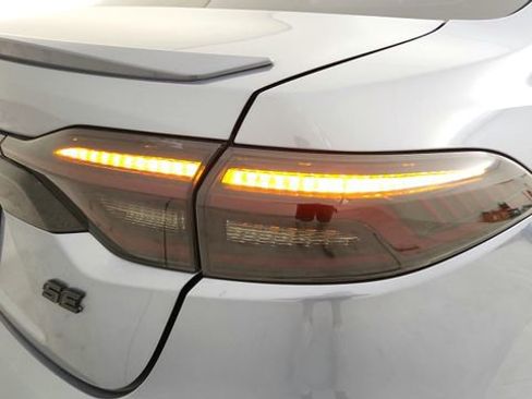 Used 2023 Toyota Corolla SE image 11