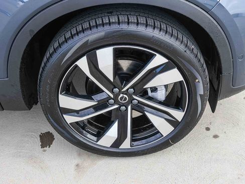 New 2026 Volvo XC40 B5 Ultra w/ Climate Package AWD/4WD image 14