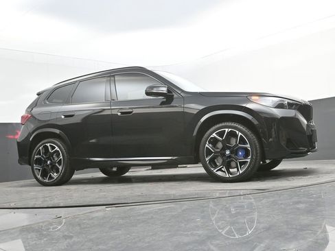 Certified 2025 BMW X1 M35i w/ Premium Package image 34