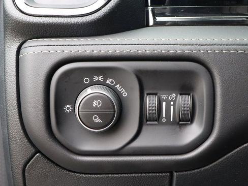 New 2026 RAM 1500 Limited w/ Off Road Group image 11