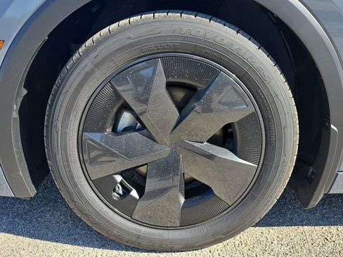 New 2026 Toyota Prius LE image 33