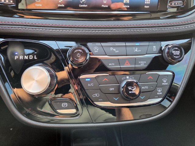 New 2027 Chrysler Pacifica Select FWD image 26
